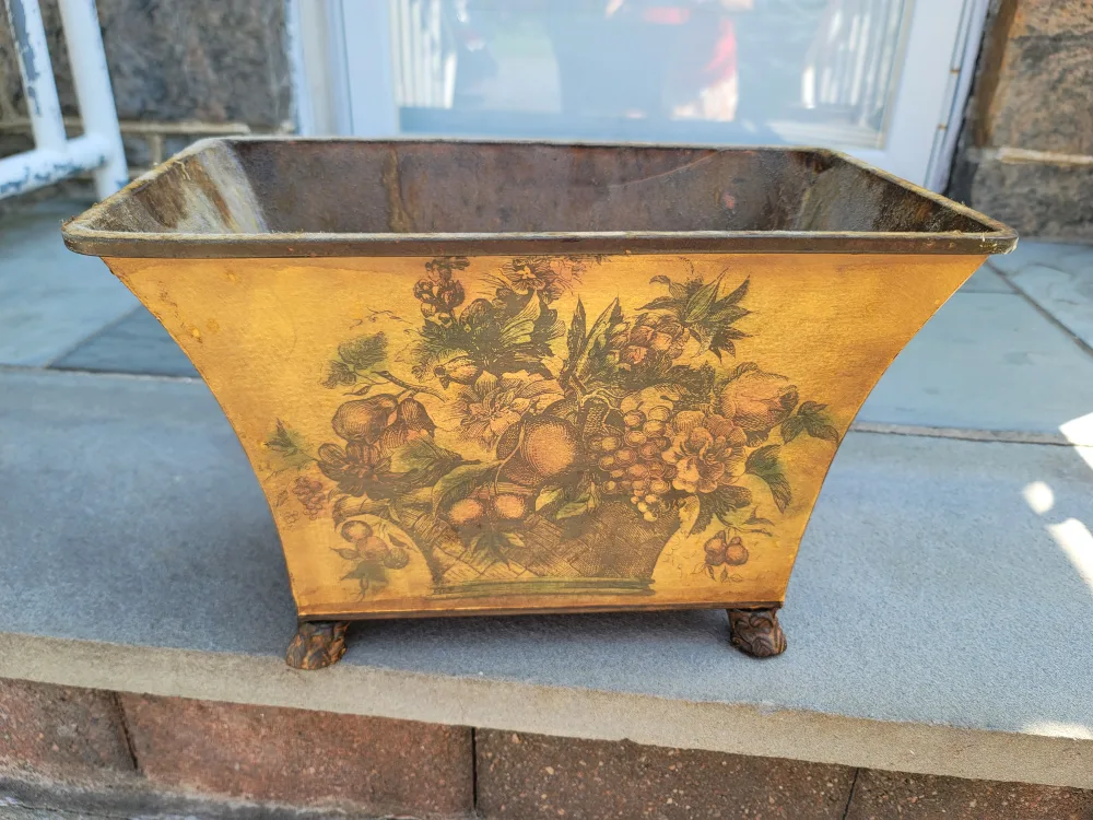Vintage Floral Planter Box thumbnail