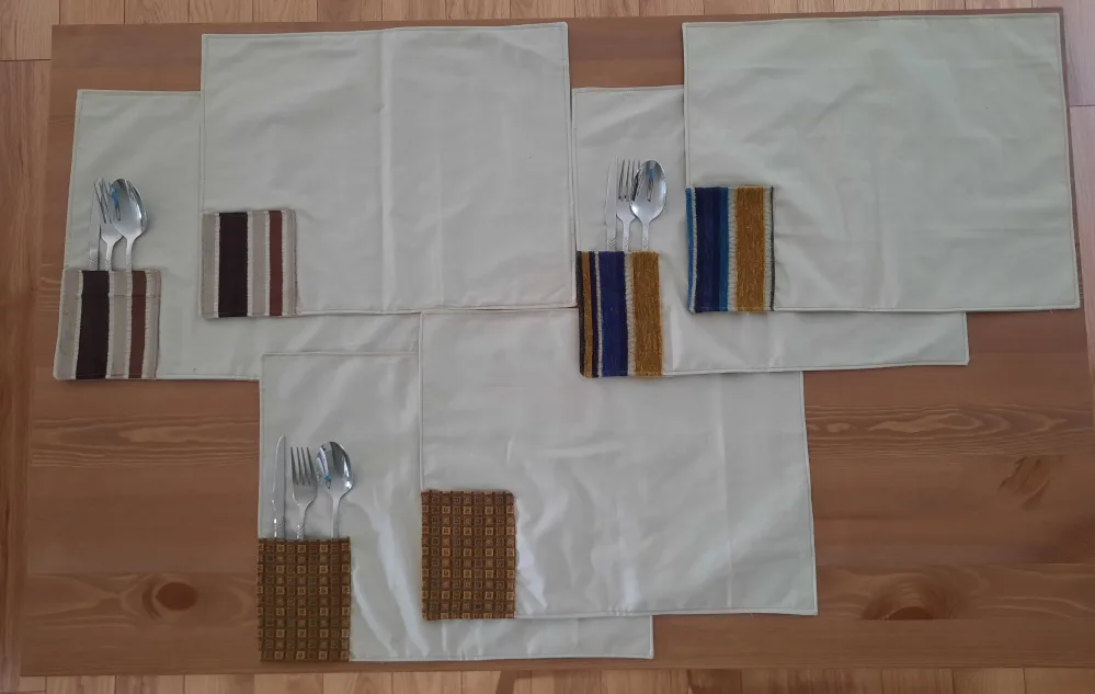 Handmade Placemats with Cutlery Pockets image indicator(5)
