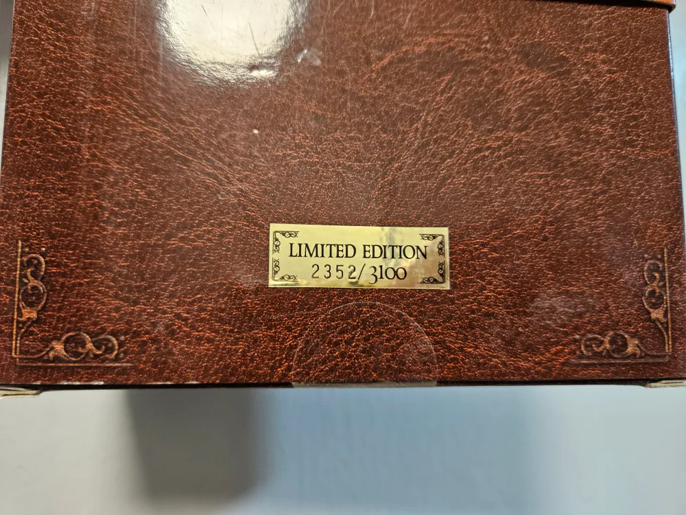 Hobbit Bilbo Baggins SDCC Ltd Edition Figure image indicator(3)