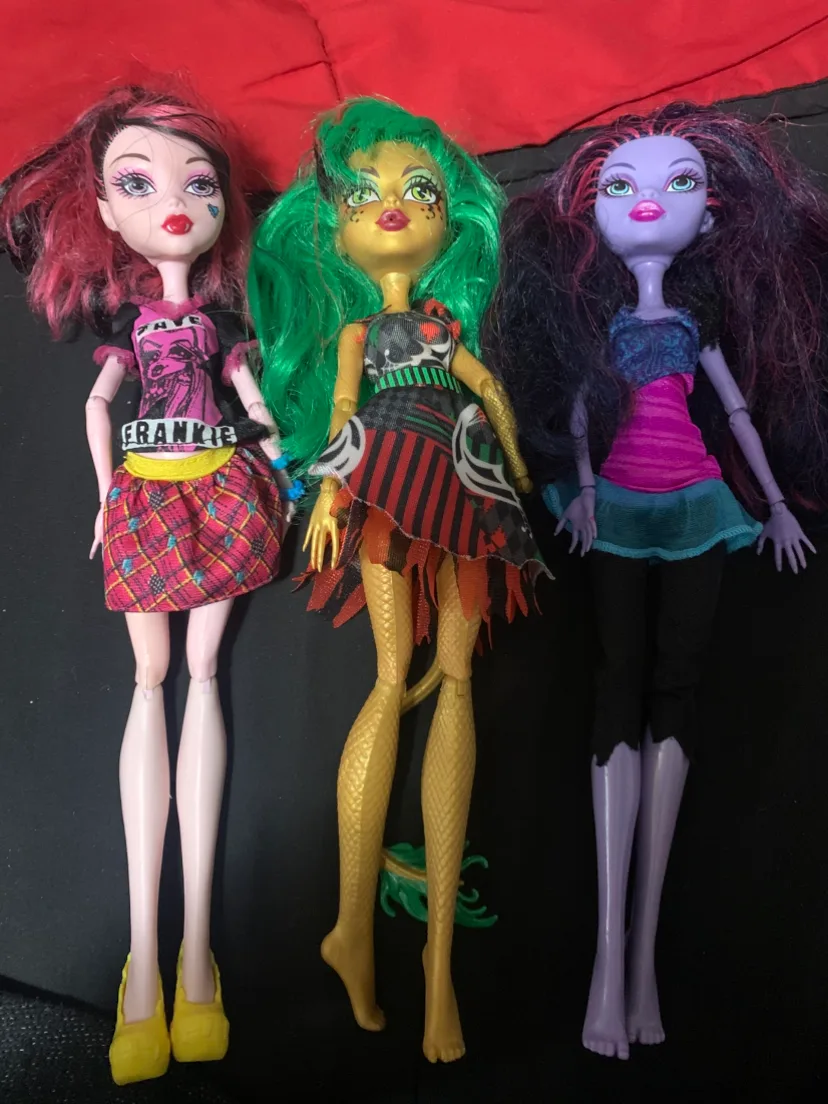 $25 each monster high thumbnail