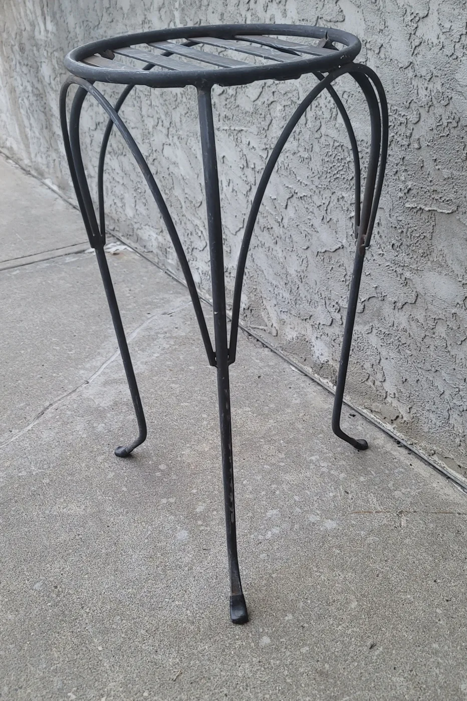 Metal Plant Stand - Black