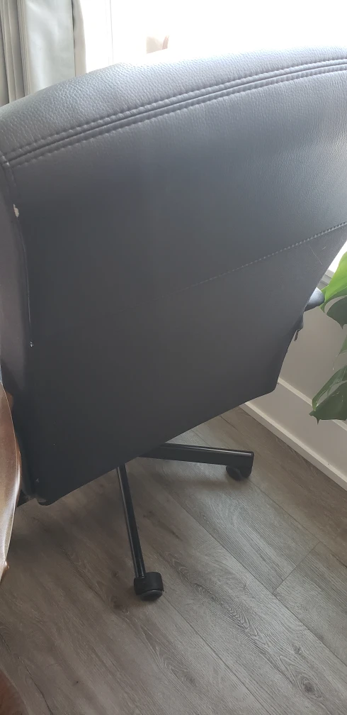 Black Office Chair - photo 2