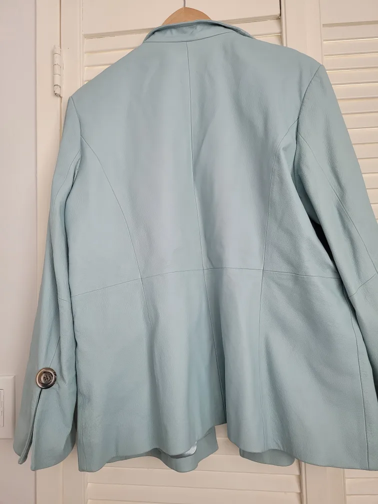 100 % Leather Jacket - Size Large image indicator(3)