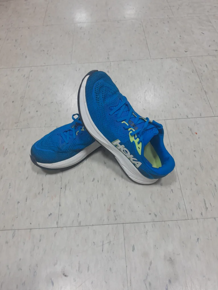 Hoka Rincon 4 Blue Running Shoes Size 11 thumbnail