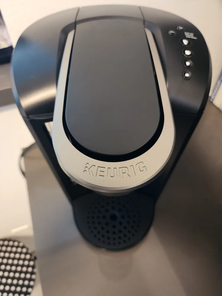 Keurig K-Select Single Serve Coffee Maker thumbnail