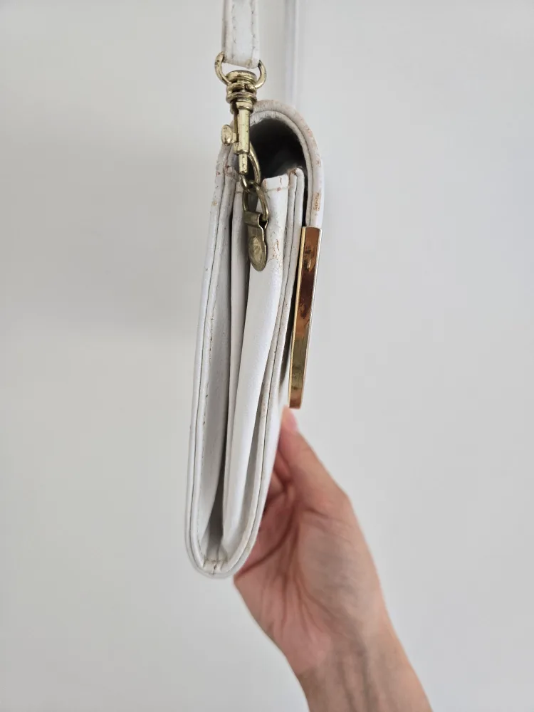 Vintage White Clutch with Gold Accent image indicator(5)