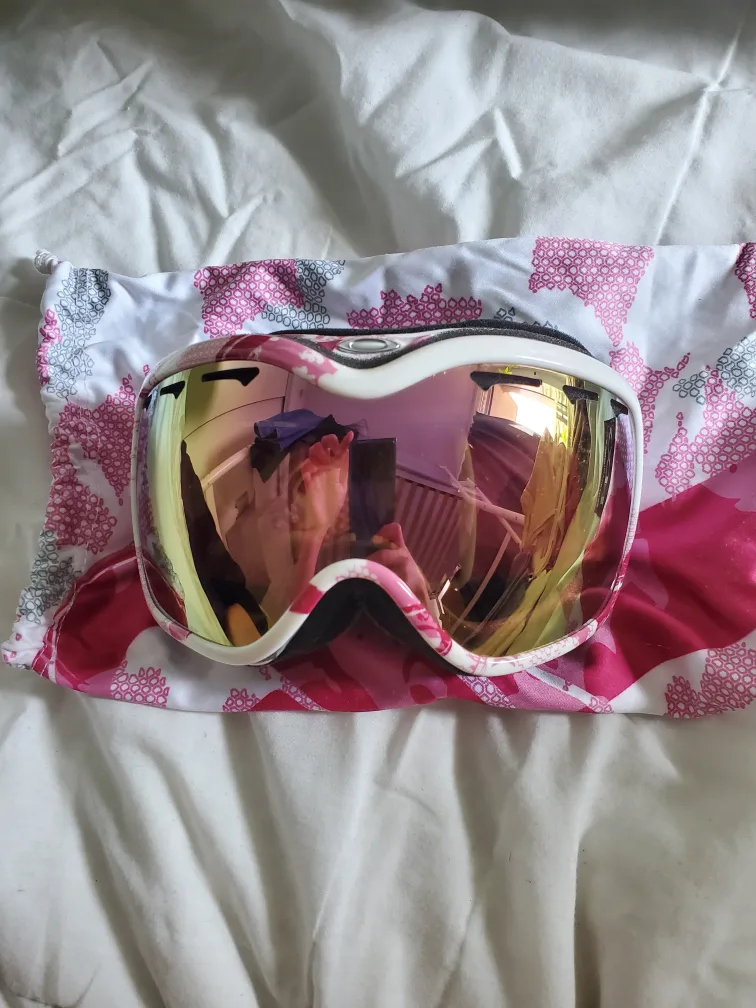 Oakley Ski Goggles thumbnail
