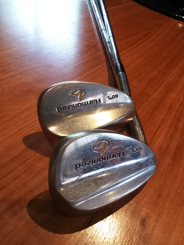 Professional TaylorMade Golf Club Set with Brand New Cart Bag image indicator(5)