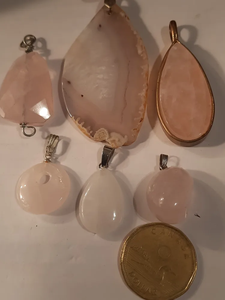 Rose Quartz & Agate Pendants, Various Sizes image indicator(3)