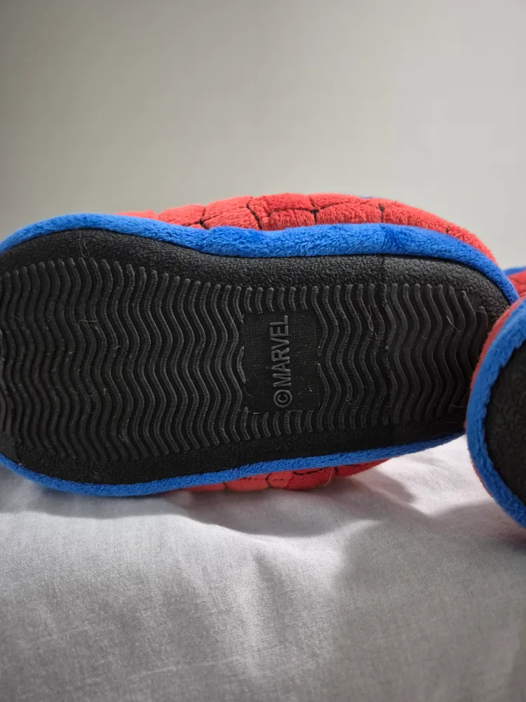 Disney Marvel Spider-Man Slippers - Size 9/10 image indicator(2)