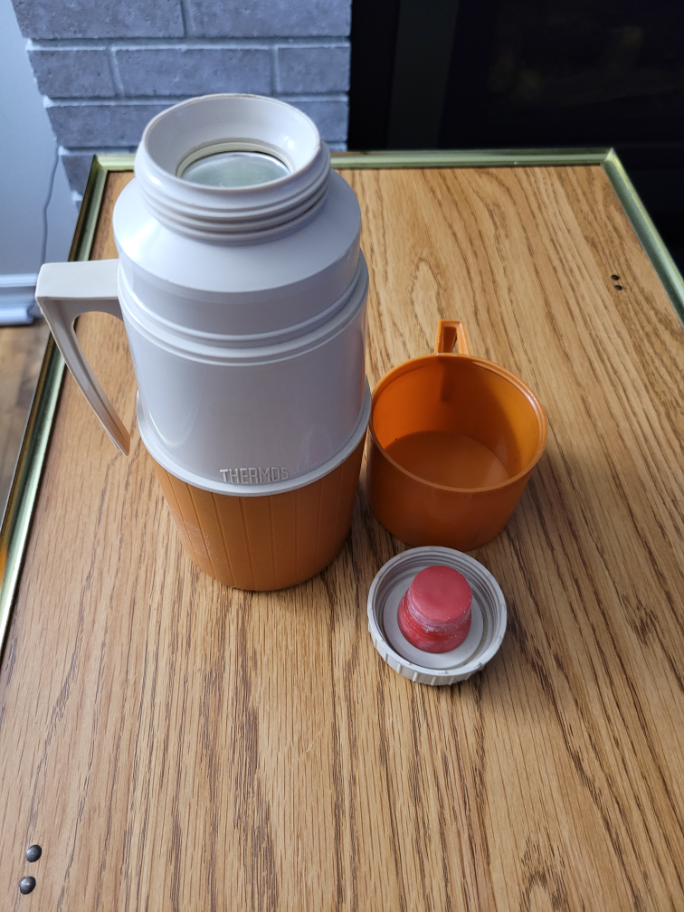 Vintage 1970s Thermos - photo 2