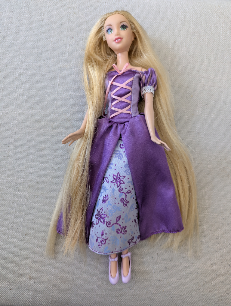 Rapunzel Doll - Purple Dress - photo 2