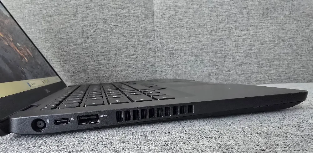 Dell Latitude 5400 -Windows 11-Touch screen -128Gb SSD -16Gb RAM image indicator(2)