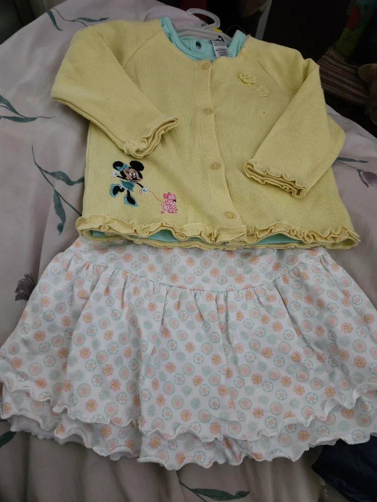 3 piece Disney Minnie Mouse Outfit - 24 Months thumbnail