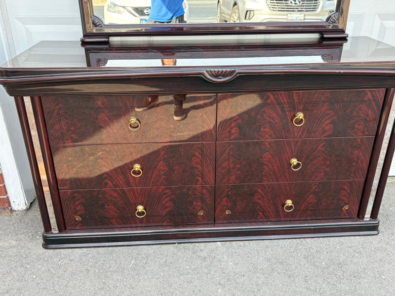Dresser with Mirror - Elegant Design - photo 2