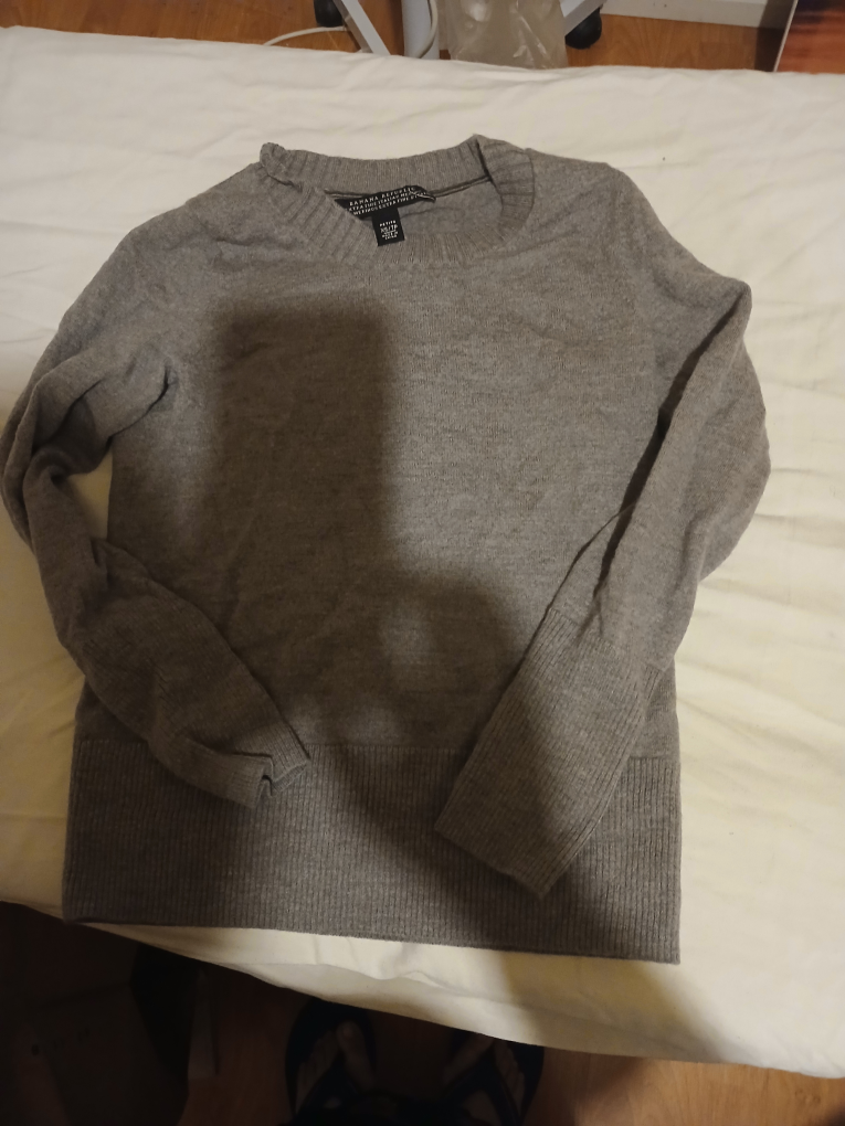 Banana Republic Grey Sweater - Size Petite XS