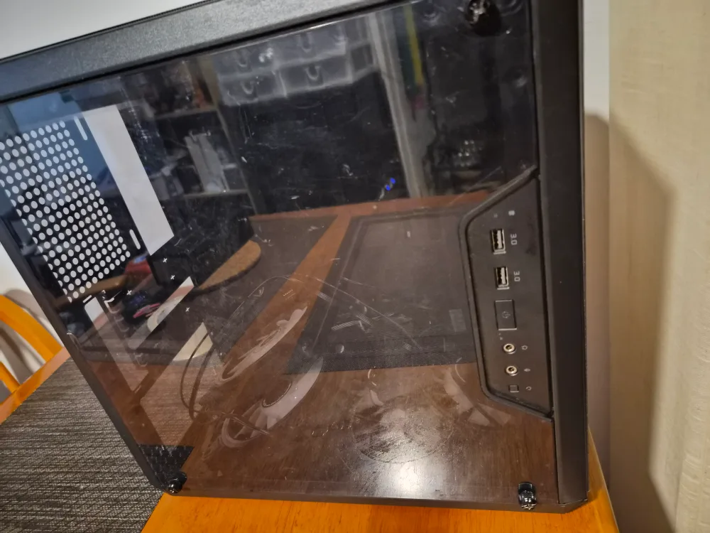 Cooler Master MasterBox Q300L Case thumbnail