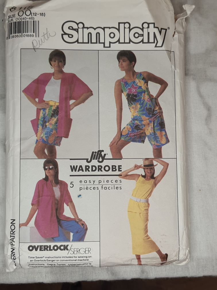 Simplicity Jiffy Wardrobe Sewing Pattern Size OO (12-18)