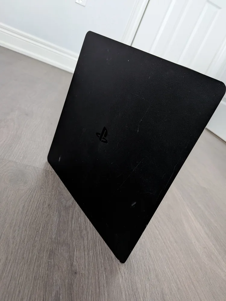 Sony PlayStation 4 (PS4) Console - Black image indicator(2)