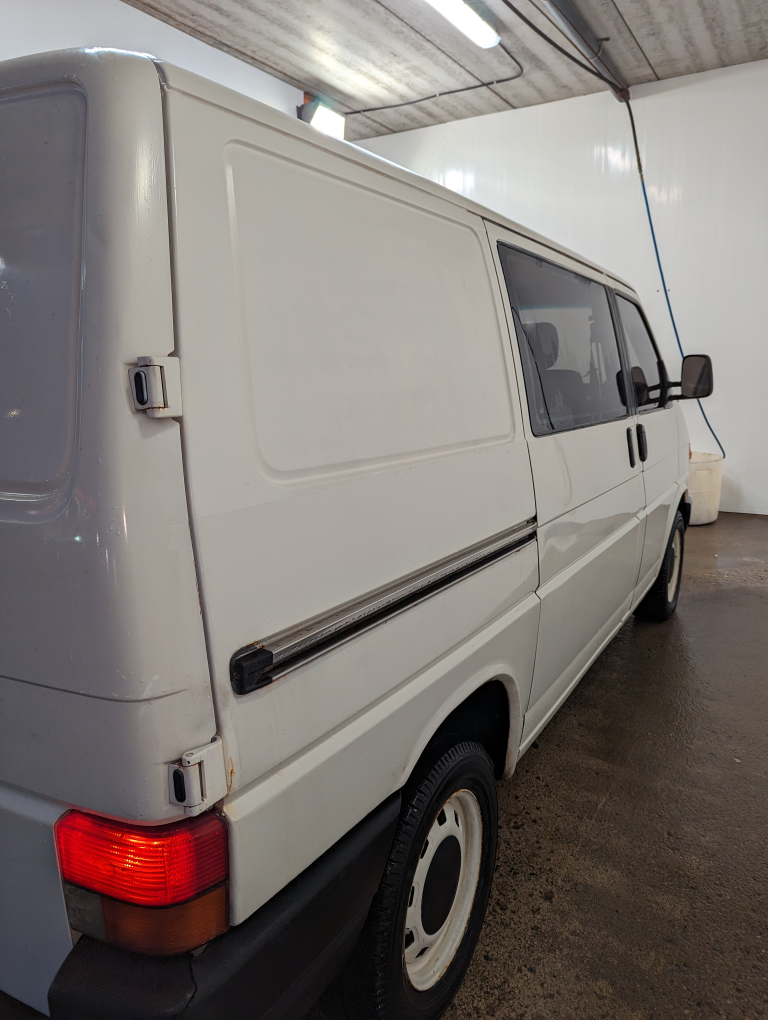 Volkswagen Transporter Van - photo 2