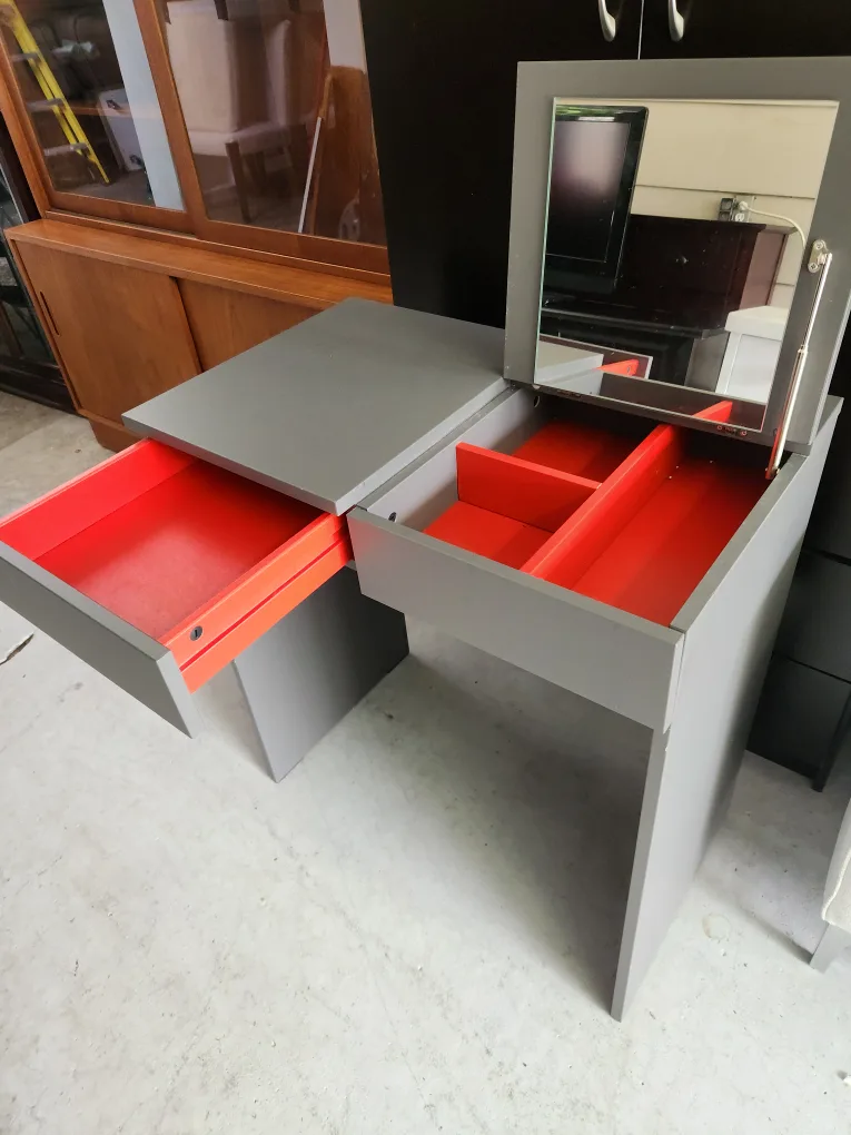 Grey Vanity Table with Mirror & Drawer image indicator(5)