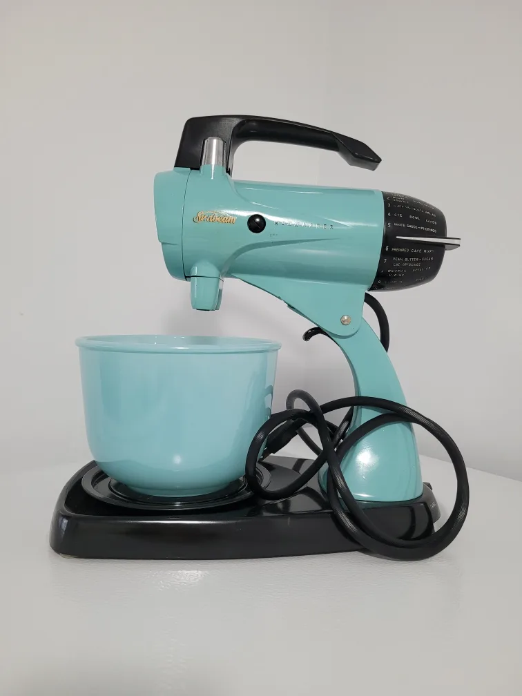 Sunbeam Mixmaster Vintage Turquoise Mixer 🇨🇦 thumbnail