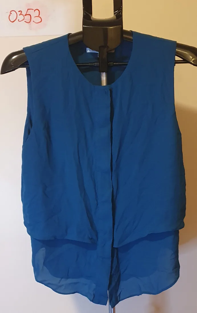 Violet + Claire Blue Sleeveless Blouse - Size M (0353) thumbnail