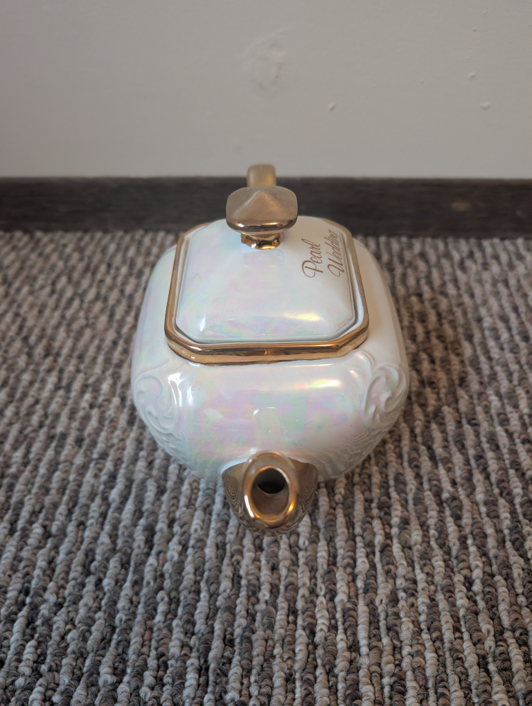 22k Pearl Wedding Teapot - photo 5