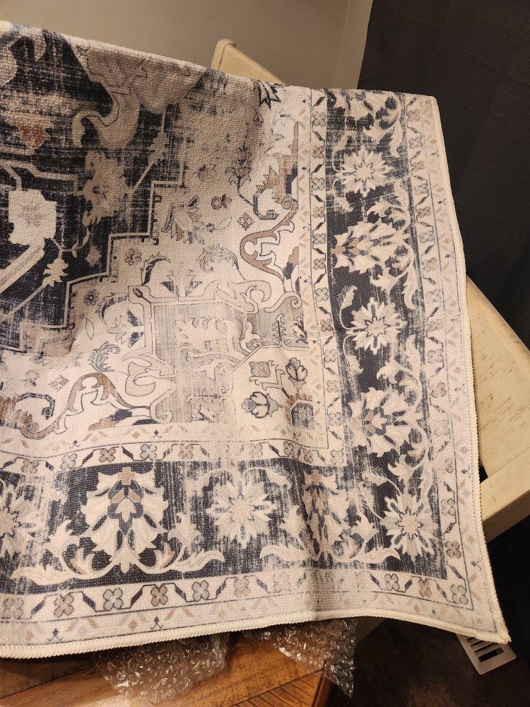 New 6×4 Washable Area Rug - photo 2