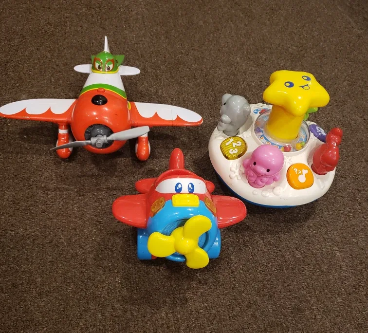Kids Airplane Toys thumbnail