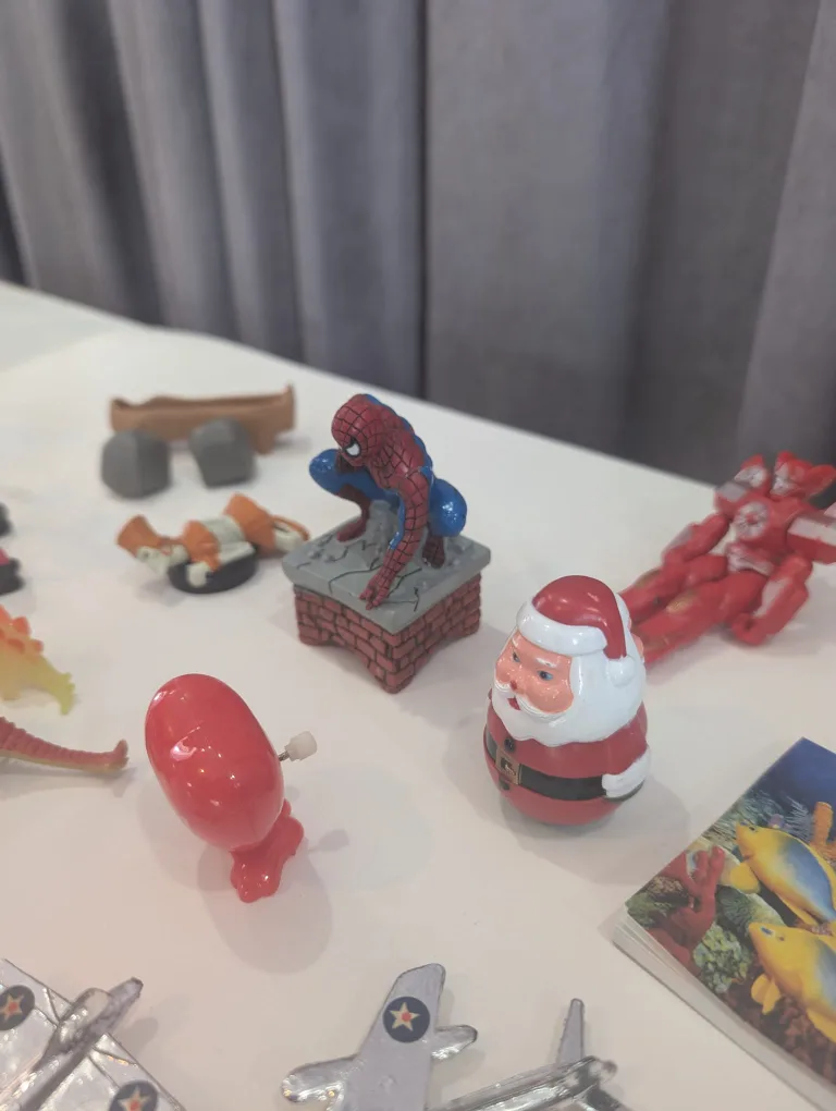 Assorted vintage Toy Figures - 90s / early 2000s image indicator(9)