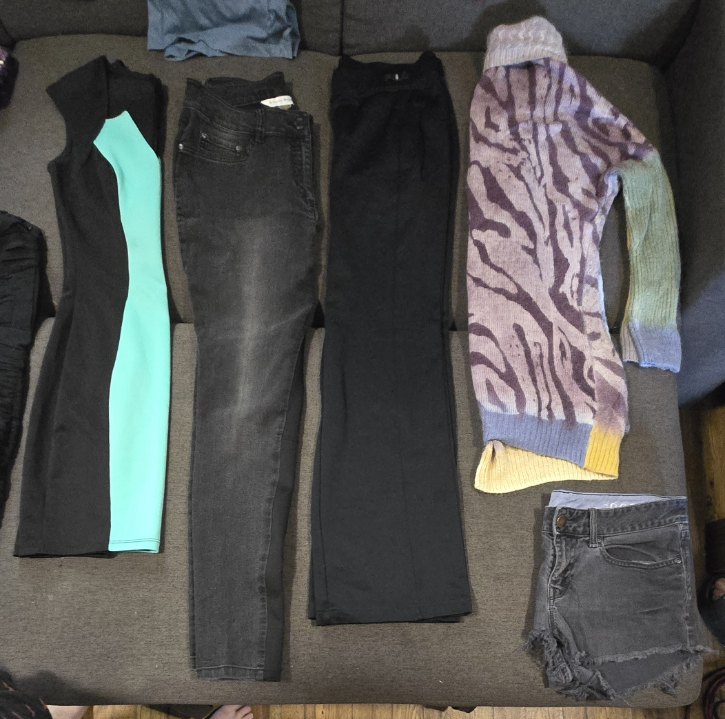 Women's Medium Clothing Lot #2 - photo 5