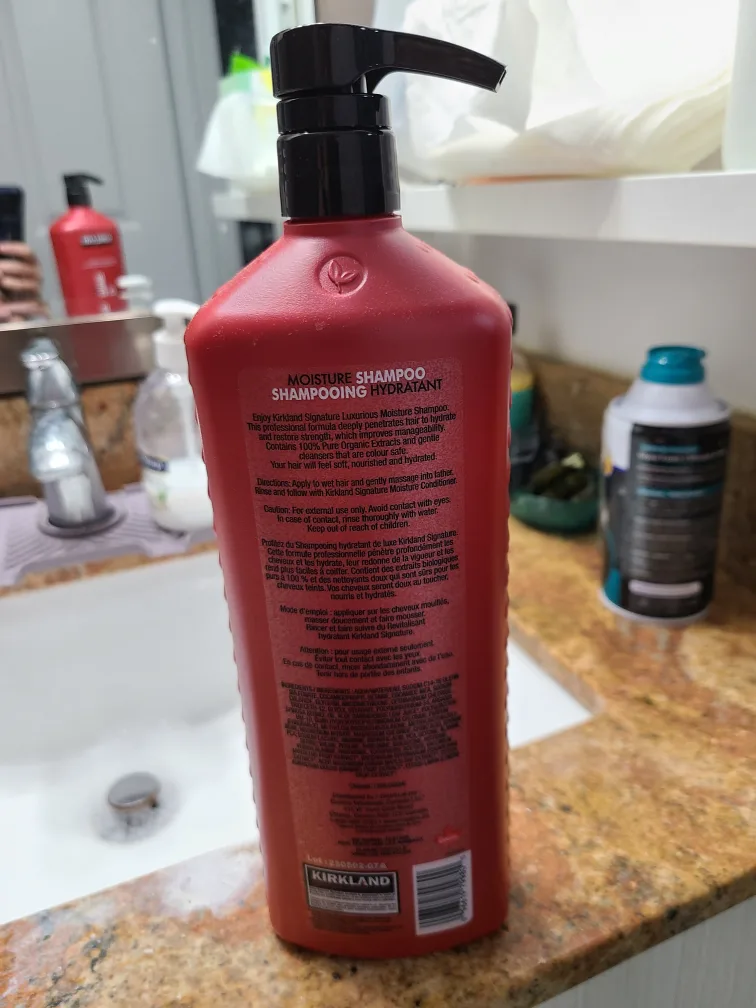 Kirkland Signature Moisture Shampoo - 1 Litre image indicator(2)