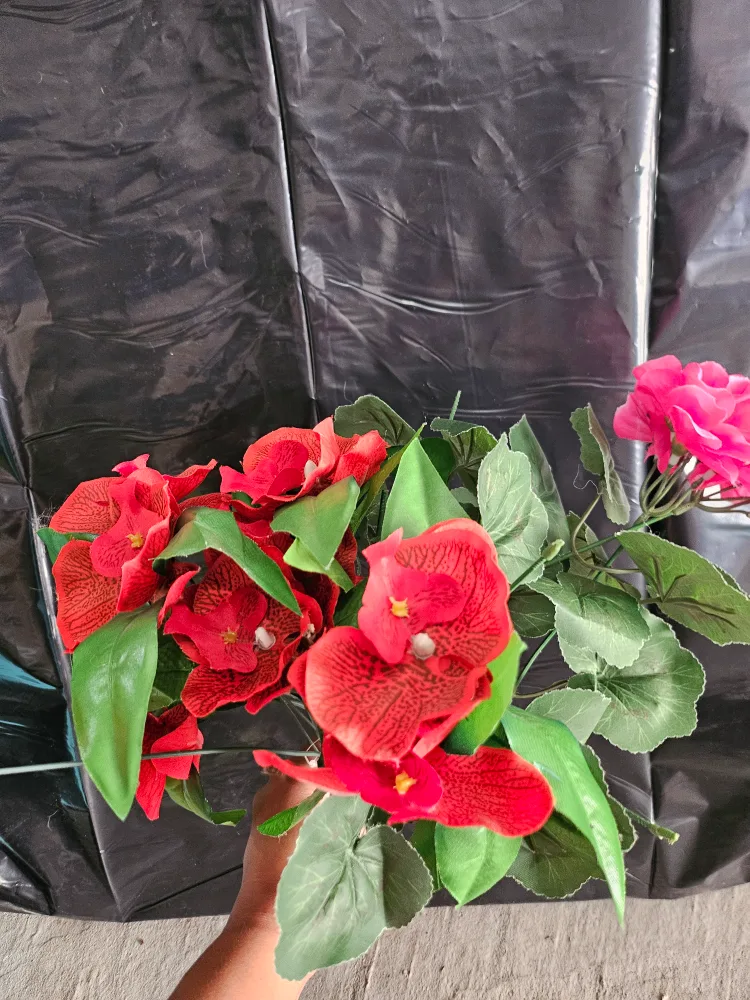 Red Artificial Flower Bouquet thumbnail