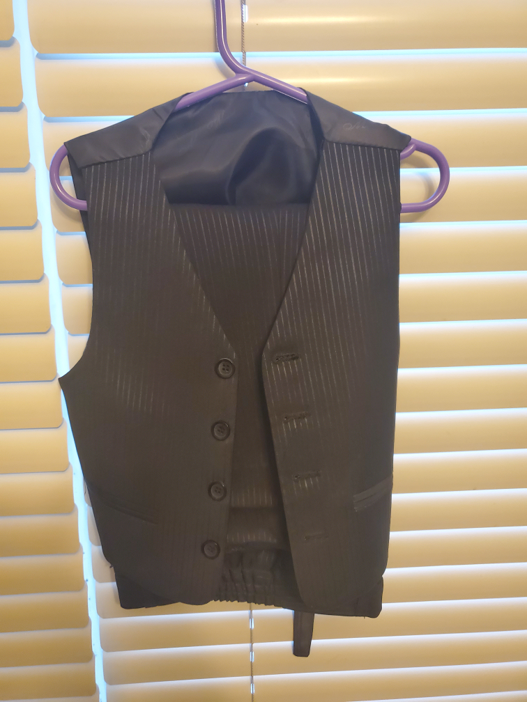 Boys' Dress Suit - Jacket, Vest & Pants - photo 2