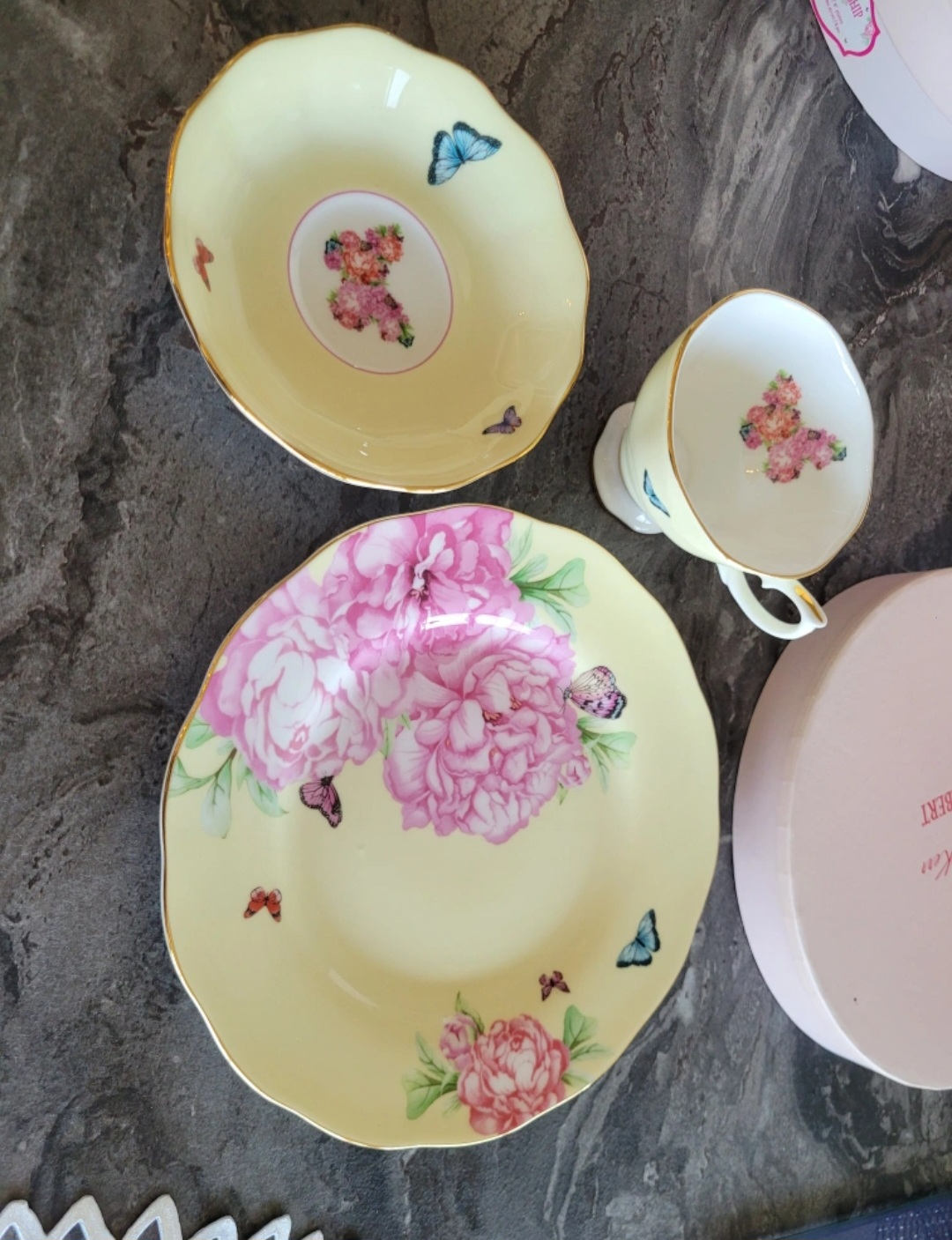 Royal Albert Miranda Kerr Friendship Tea Set - photo 5