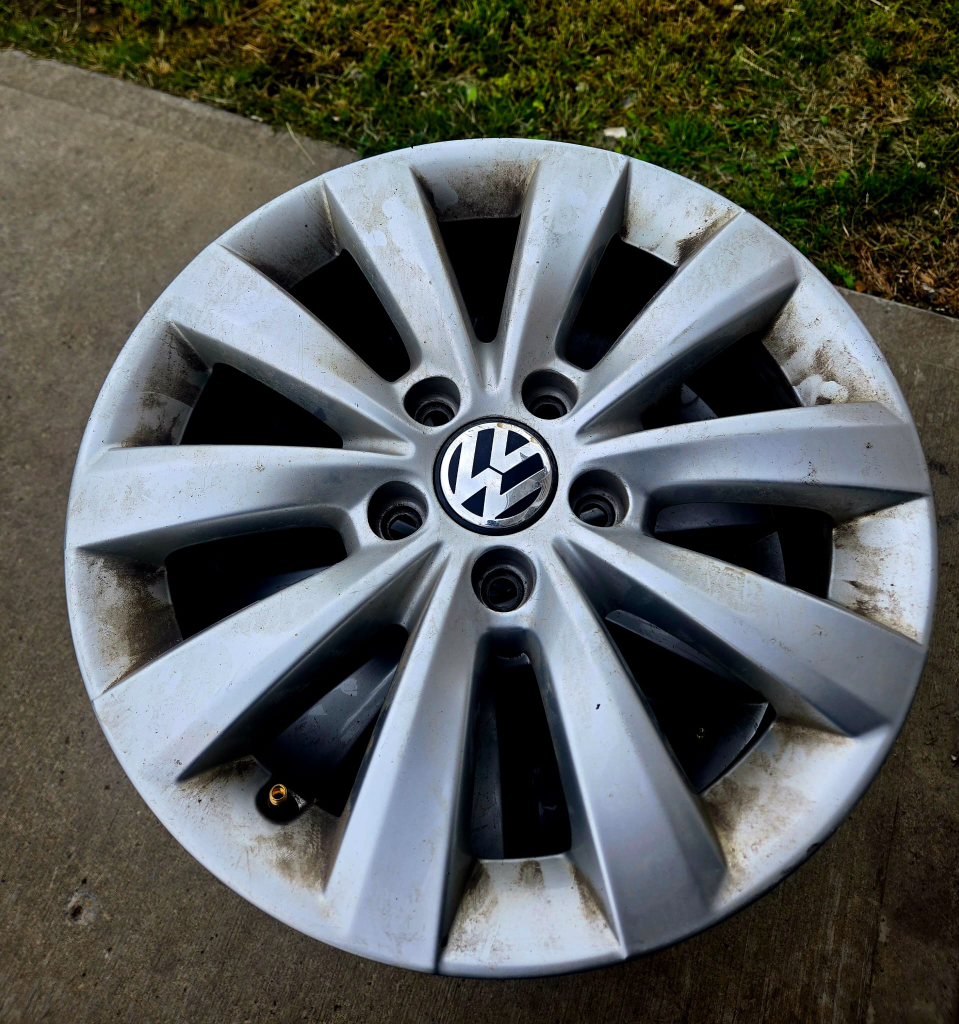 OEM VW GTI MK6 Rims: Set of 4 with TPMS Sensors - photo 2