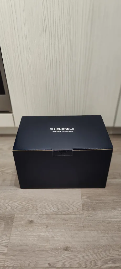 New Henckels 8-Piece Ceramic Bakeware Set thumbnail