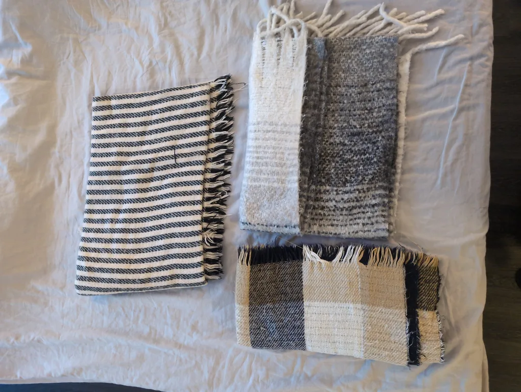 Assorted Large Patterned Scarves/Small Throw Blankets thumbnail