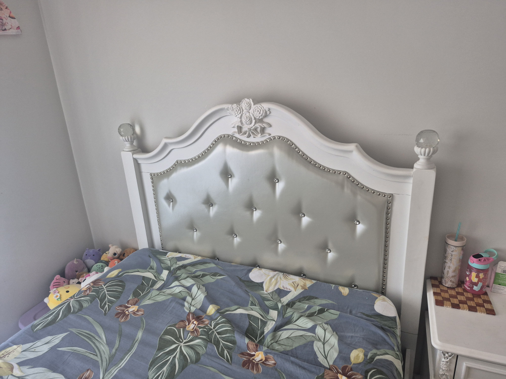 Bedroom Set - Bed, Nightstand, Dresser - photo 3