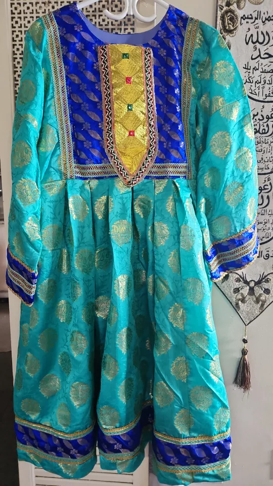 Afghan Traditional Dress thumbnail