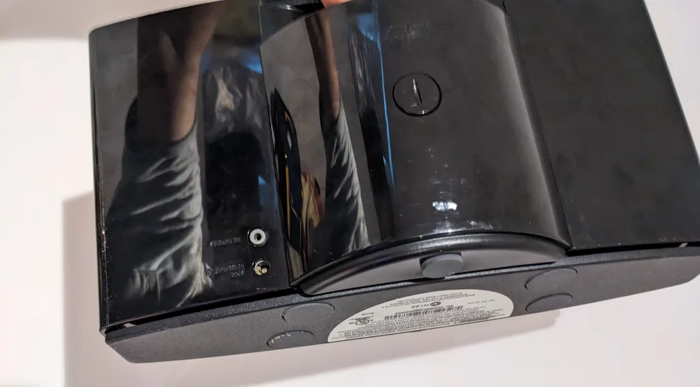 Bose SoundDock Portable Digital Music System image indicator(4)