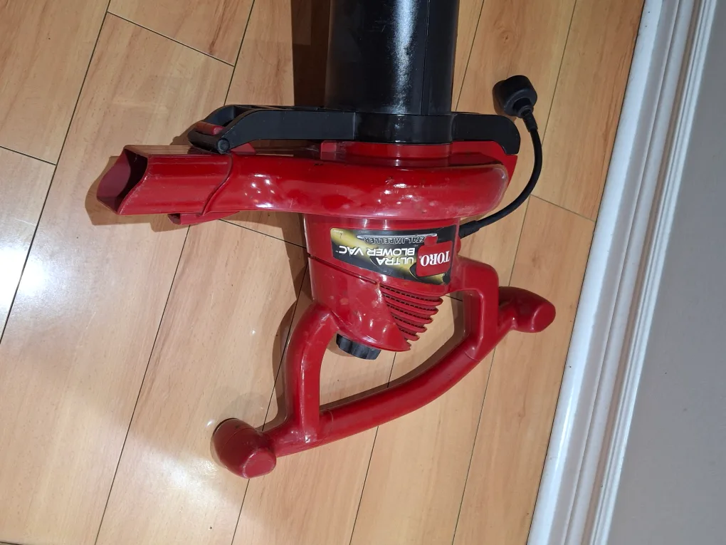 Toro Ultra Blower Vac 12 Amp electric blower/vacuum image indicator(5)