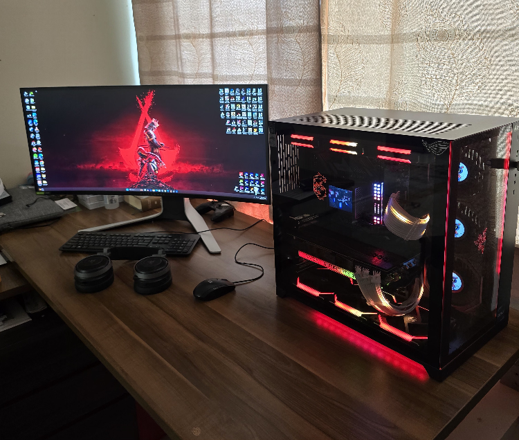 Custom Gaming PC - Razer Case, RGB