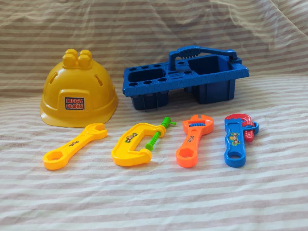 Mega Bloks Helmet + A Toy Tool Set thumbnail