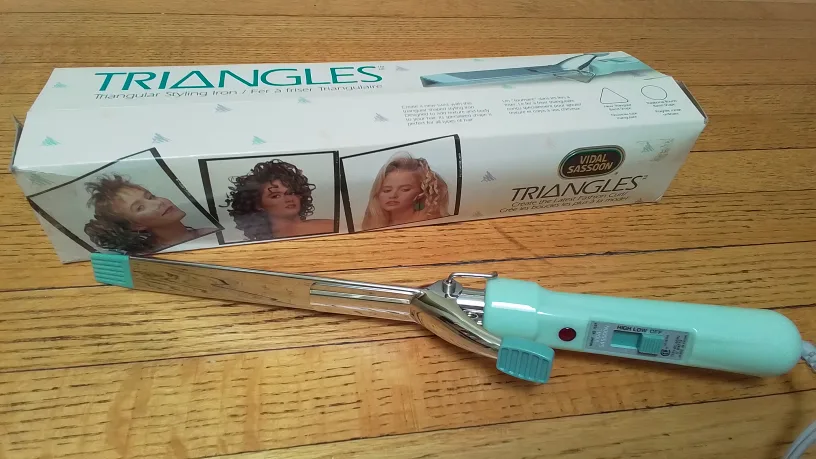 Vidal Sassoon TRIANGLES Triangular Styling Iron image indicator(3)