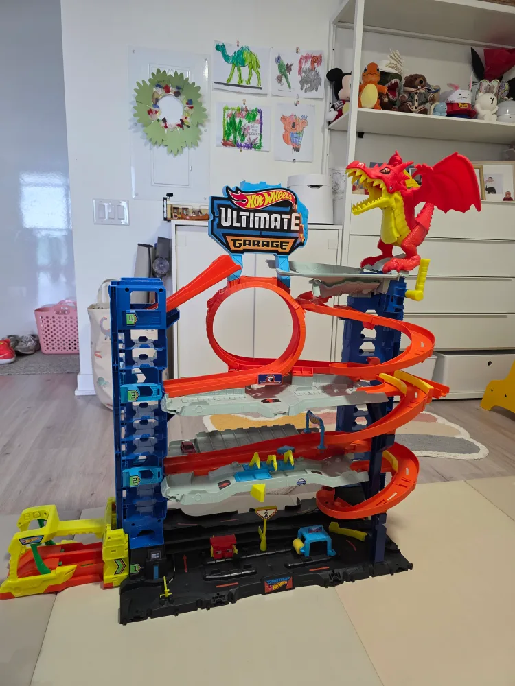 Hot Wheels Ultimate Garage Playset thumbnail