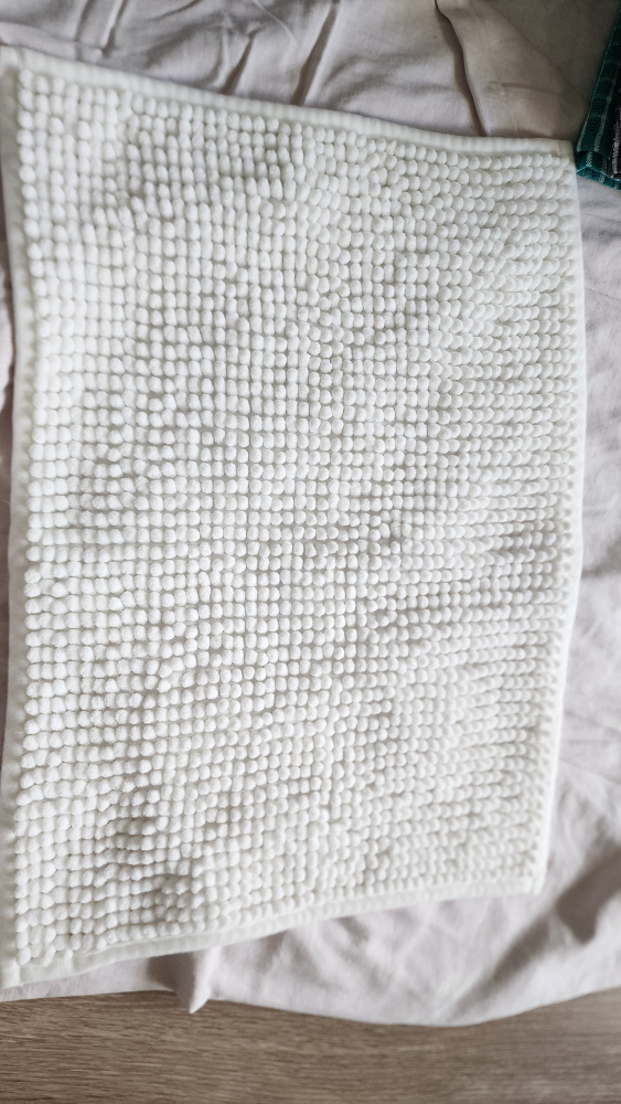URGENT *Moving Sale* White Bath Mat