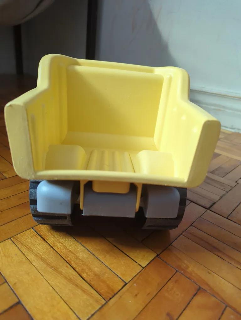 Green Toys Dump Truck - Yellow & Red image indicator(3)