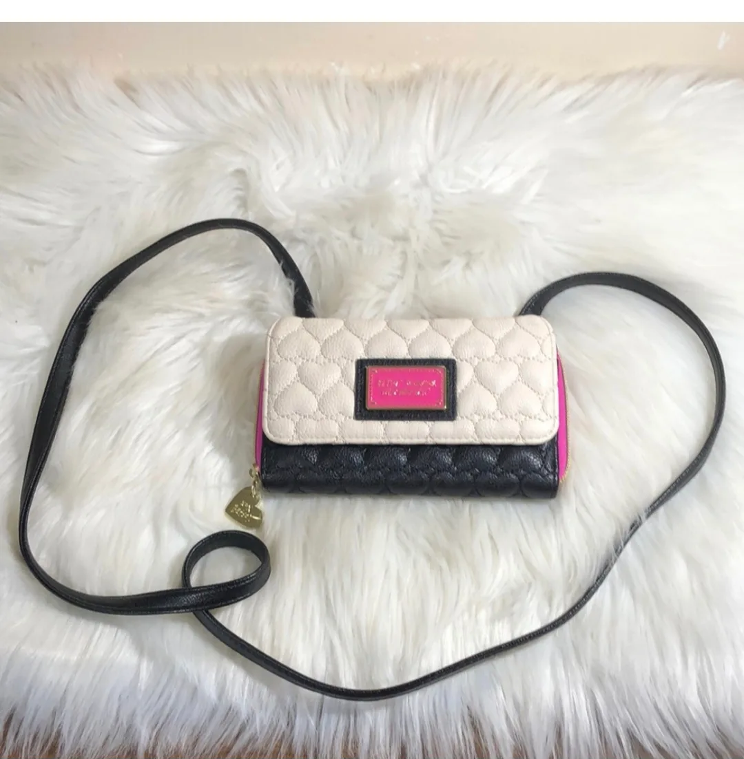 Betsey Johnson Crossbody Wallet image indicator(3)